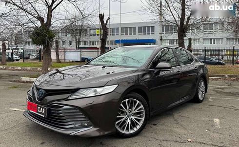 Toyota Camry 2019 - фото 12