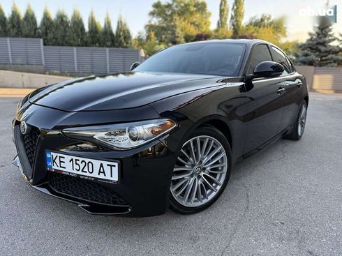 Alfa Romeo Giulia 2017 - фото 4