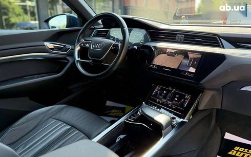 Audi E-Tron 2021 - фото 15
