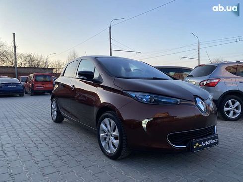 Renault Zoe 2015 - фото 5