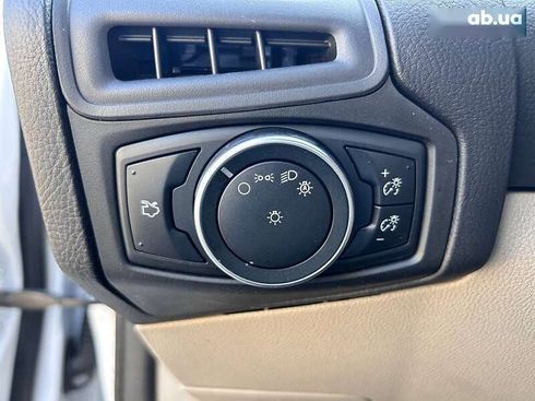 Ford Focus 2016 - фото 18
