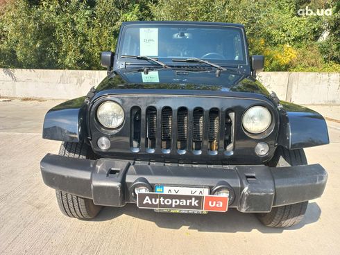 Jeep Wrangler 2012 черный - фото 2