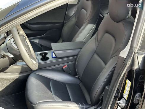 Tesla Model 3 2022 - фото 13