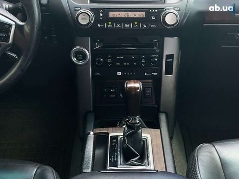 Toyota Land Cruiser 2010 - фото 18