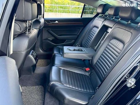 Volkswagen Passat 2018 - фото 20