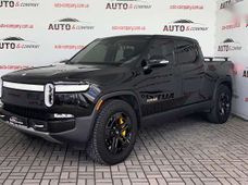 Продаж вживаних Rivian R1T 2022 року - купити на Автобазарі