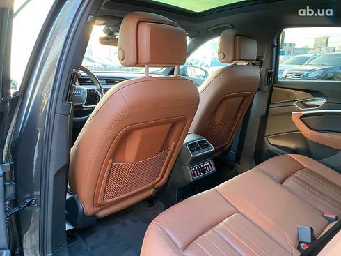 Audi E-Tron 2021 - фото 24