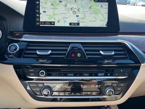 BMW 5 серия 2018 синий - фото 34