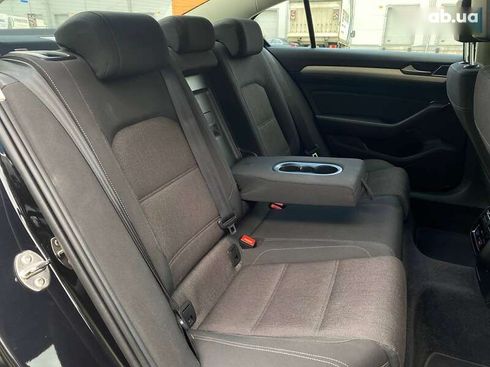 Volkswagen Passat 2017 - фото 22