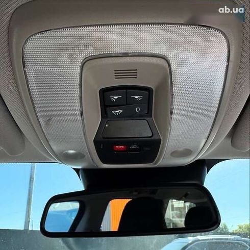 Volvo V70 2013 - фото 11