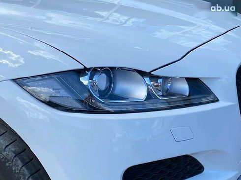 Jaguar F-Pace 2017 - фото 4