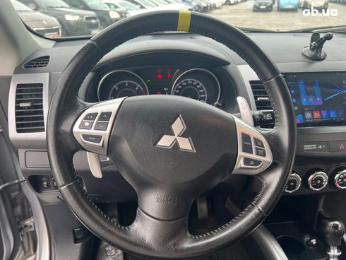 Mitsubishi Outlander 2012 серый - фото 82