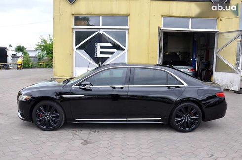 Lincoln Continental 2016 - фото 12