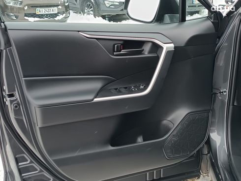 Toyota RAV4 2025 серый - фото 23