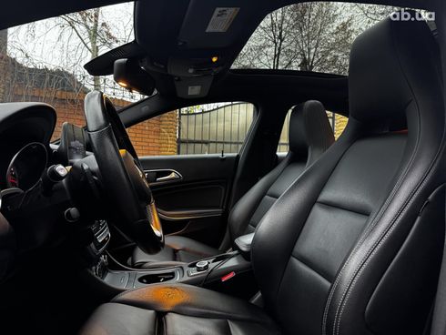 Mercedes-Benz CLA-Класс 2018 красный - фото 24