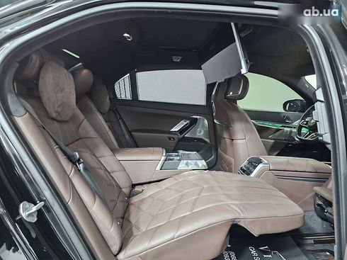 BMW i7 2024 - фото 11