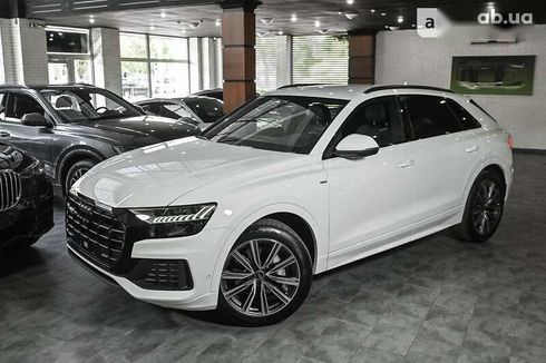 Audi Q8 2023 - фото 6