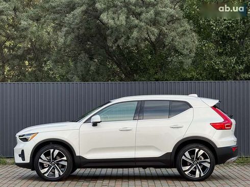 Volvo XC40 2024 - фото 7