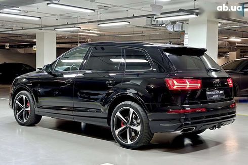 Audi Q7 2018 - фото 15