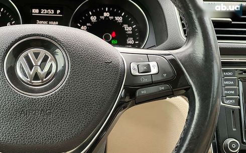 Volkswagen Passat 2017 - фото 13