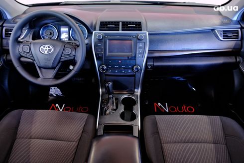 Toyota Camry 2018 черный - фото 7