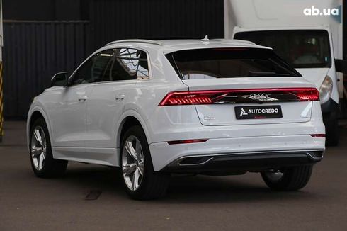 Audi Q8 2022 - фото 6