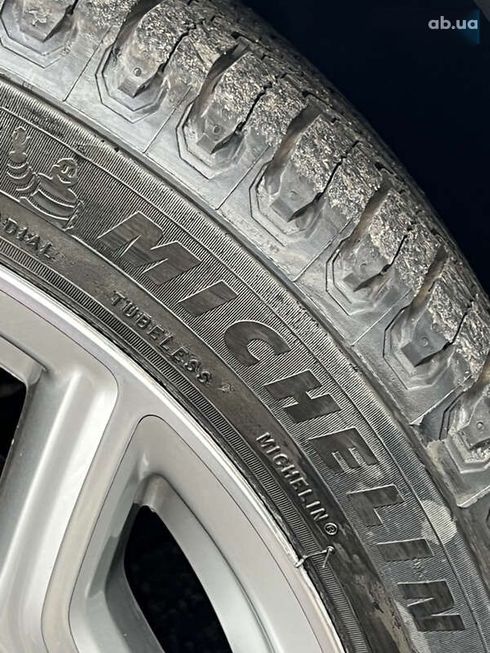 Ford Escape 2019 - фото 9