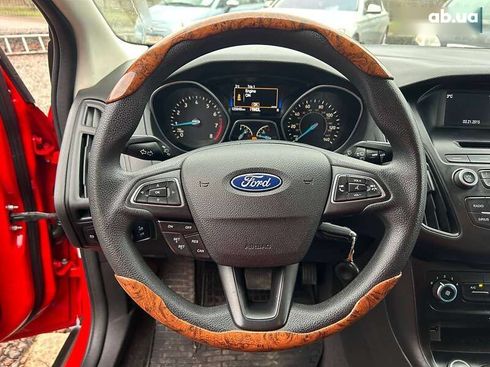 Ford Focus 2015 - фото 16