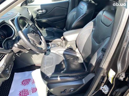 Jeep Cherokee 2016 - фото 11