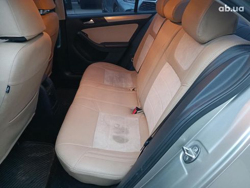Volkswagen Jetta 2014 бежевый - фото 13