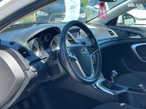 Opel Insignia 2011 белый - фото 21
