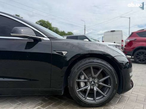 Tesla Model 3 2019 - фото 13