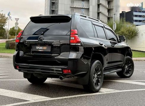 Toyota Land Cruiser Prado 2020 - фото 13