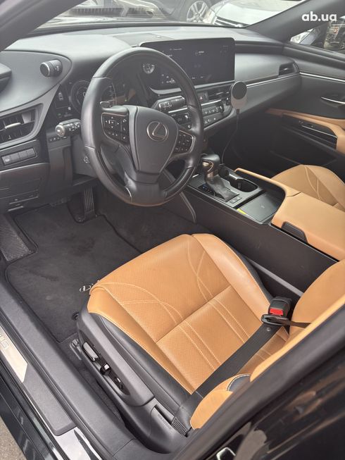 Lexus ES 2022 черный - фото 9