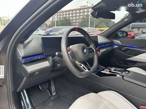 BMW M5 2024 - фото 7