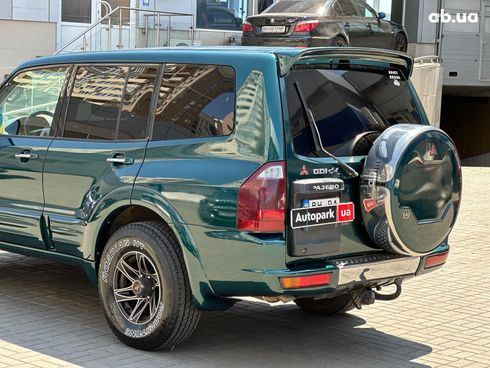 Mitsubishi Pajero Wagon 2001 зеленый - фото 12