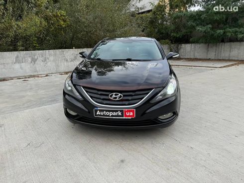 Hyundai Sonata 2010 черный - фото 2