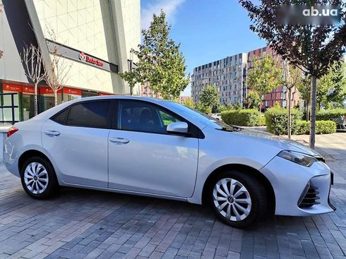 Toyota Corolla 2019 - фото 28