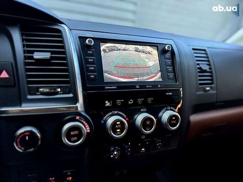 Toyota Sequoia 2021 - фото 28