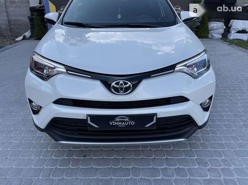 Toyota RAV4 2016 - фото 22