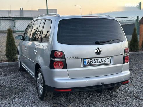 Volkswagen Touran 2008 - фото 15