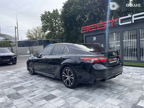 Toyota Camry 2017 - фото 16