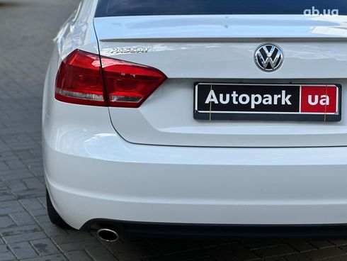 Volkswagen passat b7 2013 белый - фото 10
