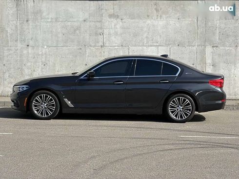 BMW 5 серия 2018 - фото 6