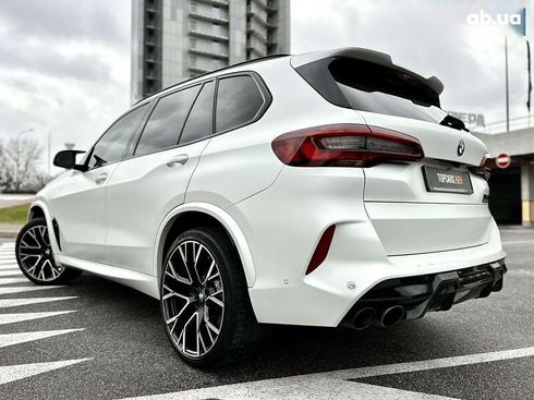 BMW X5 M 2022 - фото 12