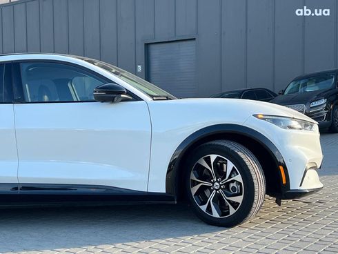 Ford Mustang Mach-E 2020 белый - фото 42