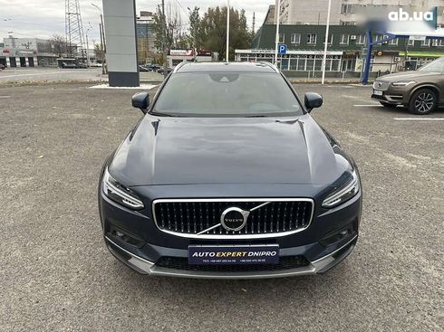 Volvo V90 Cross Country 2020 - фото 15