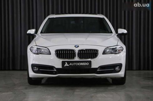 BMW 5 серия 2016 - фото 2