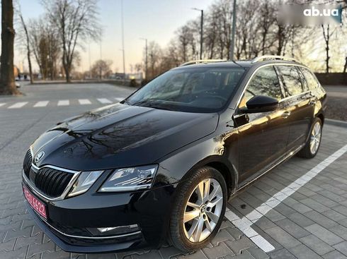 Skoda Octavia 2018 - фото 10