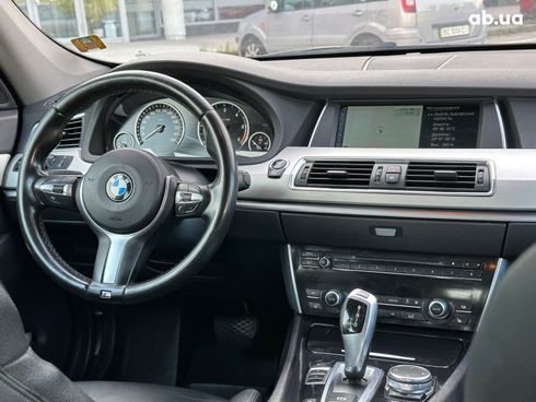 BMW 5 серия 2013 черный - фото 18